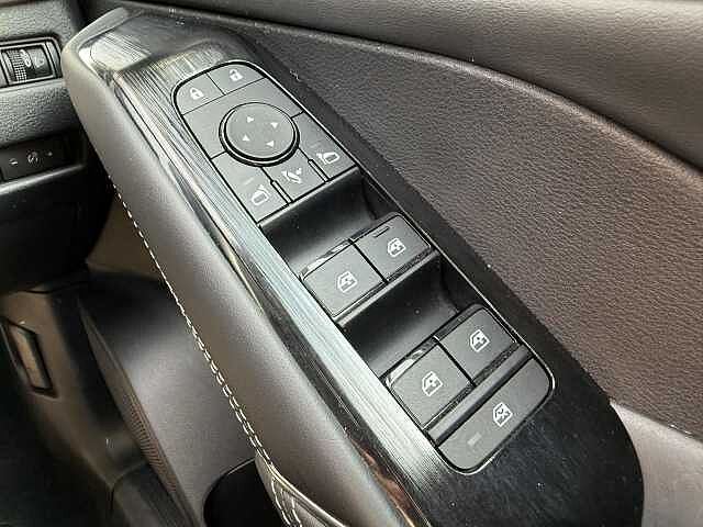 Nissan Qashqai 1.3 DiG-T MH N-Connecta 5dr