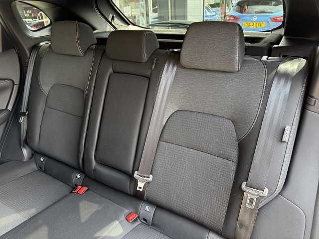 Nissan Qashqai 1.3 DiG-T MH N-Connecta 5dr