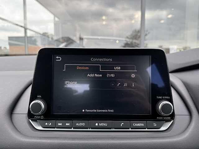 Nissan Qashqai 1.3 DiG-T MH 158 Acenta Premium 5dr Xtronic