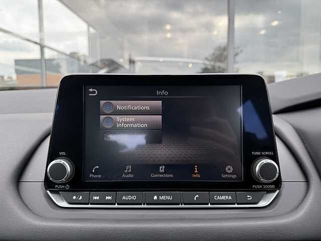 Nissan Qashqai 1.3 DiG-T MH 158 Acenta Premium 5dr Xtronic