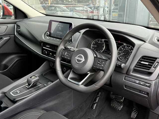 Nissan Qashqai 1.3 DiG-T MH 158 Acenta Premium 5dr Xtronic