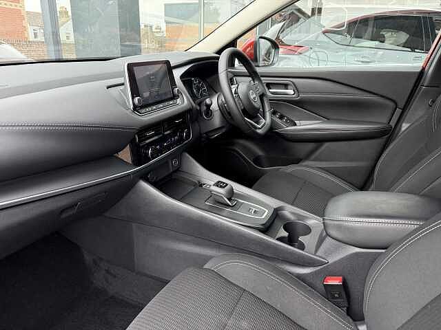 Nissan Qashqai 1.3 DiG-T MH 158 Acenta Premium 5dr Xtronic