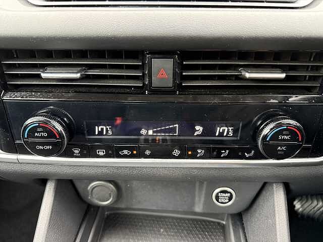 Nissan Qashqai 1.3 DiG-T MH 158 Acenta Premium 5dr Xtronic