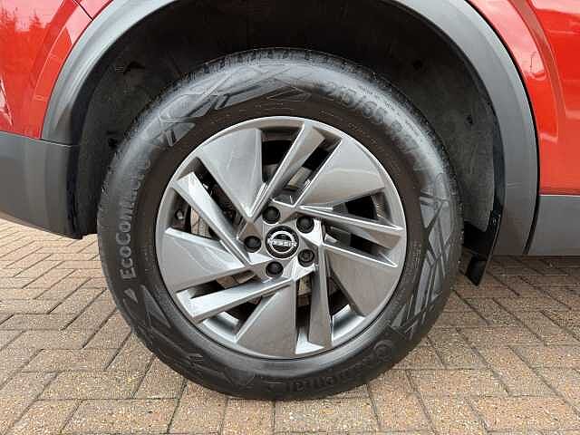 Nissan Qashqai 1.3 DiG-T MH 158 Acenta Premium 5dr Xtronic