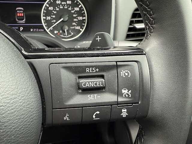 Nissan Qashqai 1.3 DiG-T MH 158 Acenta Premium 5dr Xtronic