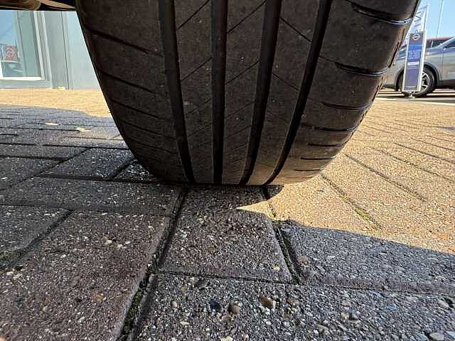 Nissan Juke 1.0 DiG-T 114 N-Connecta 5dr