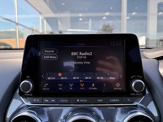 Nissan Juke 1.0 DiG-T 114 N-Connecta 5dr