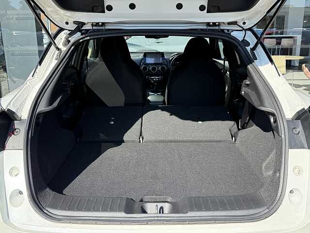 Nissan Juke 1.0 DiG-T 114 N-Connecta 5dr