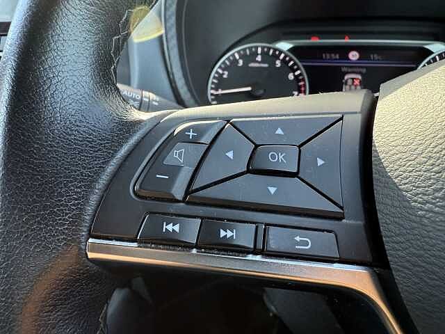 Nissan Juke 1.0 DiG-T 114 N-Connecta 5dr