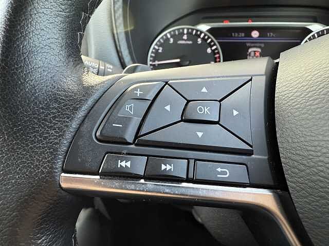 Nissan Juke 1.0 DiG-T 114 N-Connecta 5dr DCT