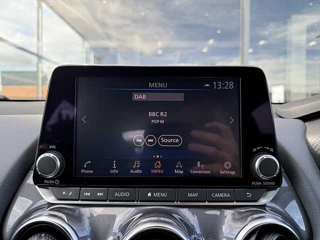 Nissan Juke 1.0 DiG-T 114 N-Connecta 5dr DCT