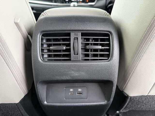 Nissan Qashqai 1.3 DiG-T MH Tekna 5dr