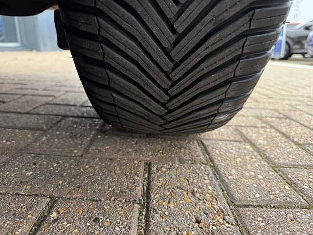 Nissan Qashqai 1.3 DiG-T MH Tekna 5dr