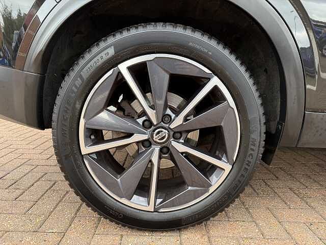 Nissan Qashqai 1.3 DiG-T MH Tekna 5dr