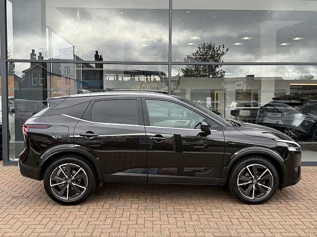 Nissan Qashqai 1.3 DiG-T MH Tekna 5dr