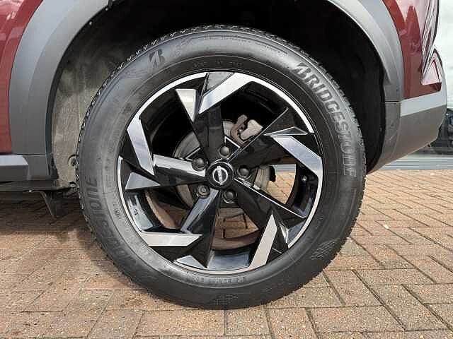 Nissan Juke 1.0 DiG-T 114 N-Connecta 5dr DCT