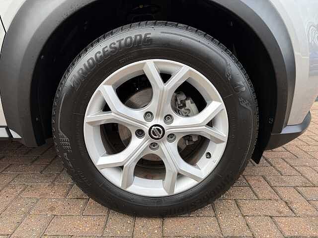 Nissan Juke 1.0 DiG-T 114 N-Connecta 5dr