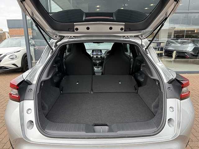 Nissan Juke 1.0 DiG-T 114 N-Connecta 5dr