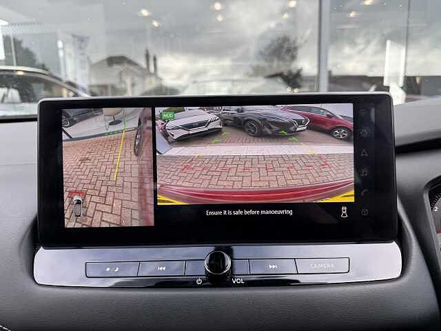 Nissan Qashqai 1.3 DiG-T MH 158 N-Connecta 5dr Xtronic