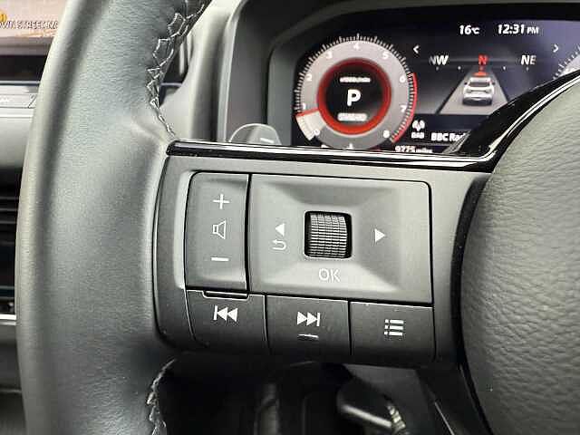 Nissan Qashqai 1.3 DiG-T MH 158 N-Connecta 5dr Xtronic