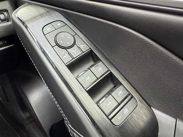 Nissan Qashqai 1.3 DiG-T MH 158 N-Connecta 5dr Xtronic