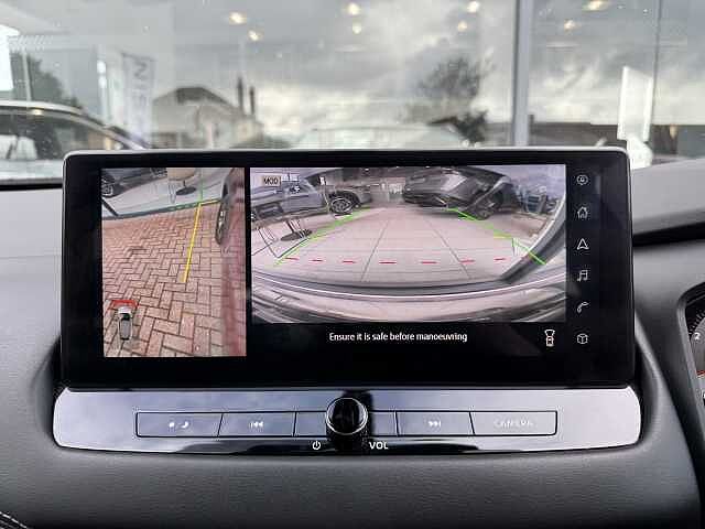 Nissan Qashqai 1.3 DiG-T MH 158 N-Connecta 5dr Xtronic