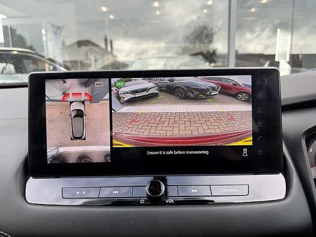 Nissan Qashqai 1.3 DiG-T MH 158 N-Connecta 5dr Xtronic