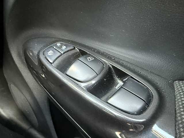 Nissan Juke 1.5 dCi N-Connecta 5dr