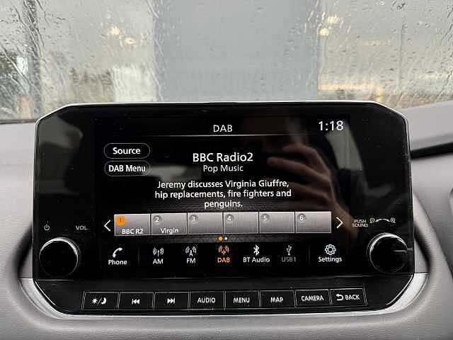 Nissan Qashqai 1.3 DiG-T MH N-Connecta 5dr