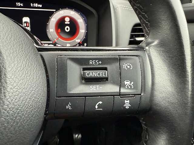 Nissan Qashqai 1.3 DiG-T MH N-Connecta 5dr