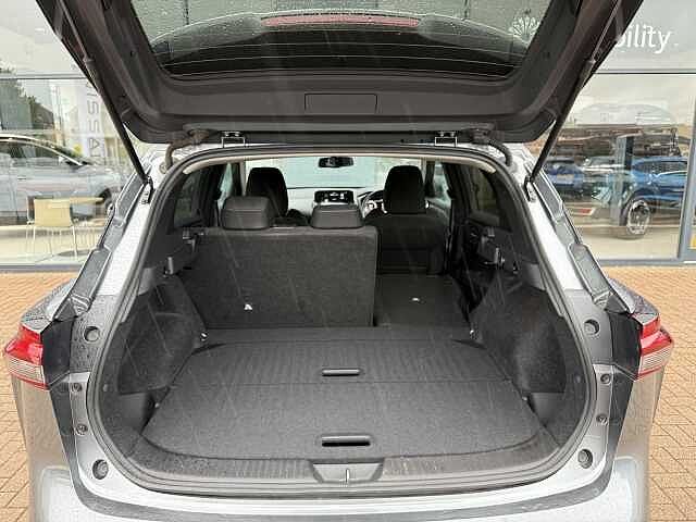 Nissan Qashqai 1.3 DiG-T MH N-Connecta 5dr