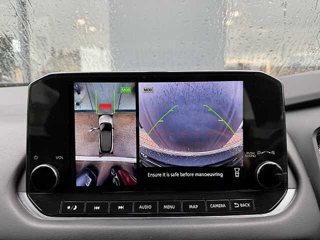 Nissan Qashqai 1.3 DiG-T MH N-Connecta 5dr