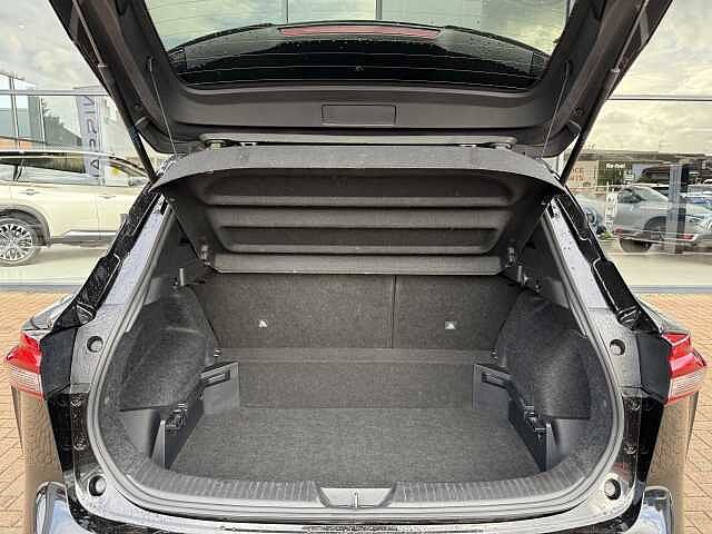 Nissan Qashqai 1.3 DiG-T MH 158 N-Connecta 5dr Xtronic