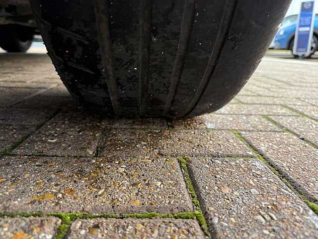 Nissan Qashqai 1.3 DiG-T MH 158 N-Connecta 5dr Xtronic