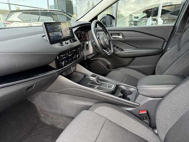 Nissan Qashqai 1.3 DiG-T MH 158 N-Connecta 5dr Xtronic