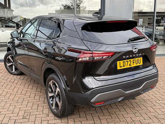 Nissan Qashqai 1.3 DiG-T MH 158 N-Connecta 5dr Xtronic