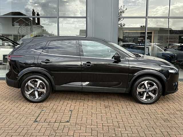 Nissan Qashqai 1.3 DiG-T MH 158 N-Connecta 5dr Xtronic