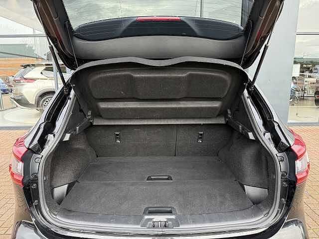Nissan Qashqai 1.7 dCi N-Connecta 5dr
