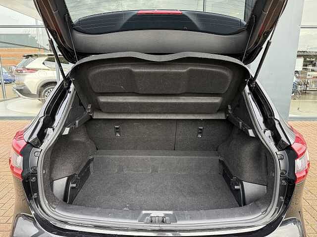 Nissan Qashqai 1.7 dCi N-Connecta 5dr