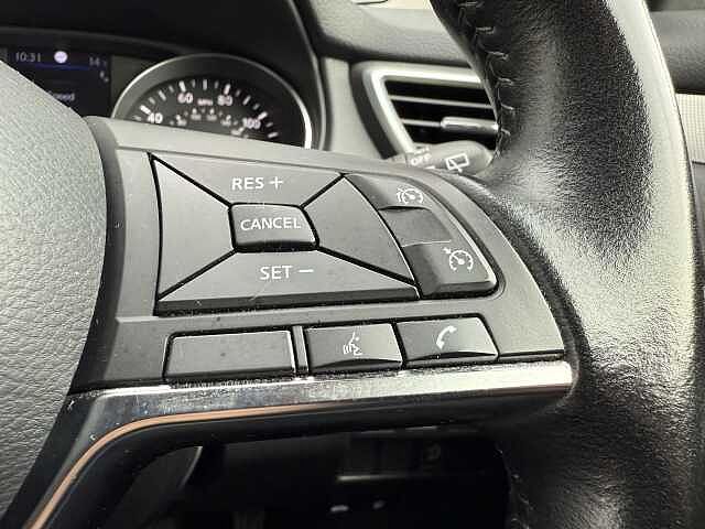 Nissan Qashqai 1.7 dCi N-Connecta 5dr