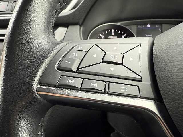 Nissan Qashqai 1.7 dCi N-Connecta 5dr