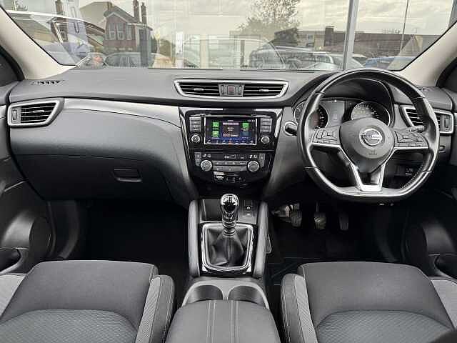 Nissan Qashqai 1.7 dCi N-Connecta 5dr