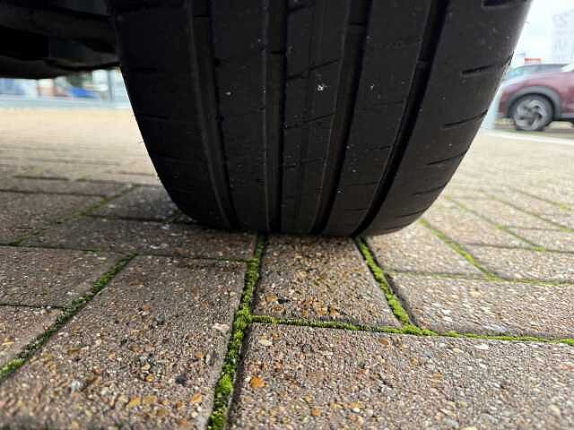 Nissan Juke 1.0 DiG-T 114 Tekna 5dr