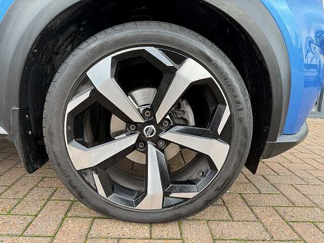 Nissan Juke 1.0 DiG-T 114 Tekna 5dr