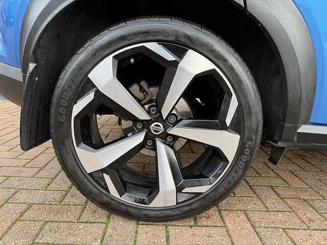 Nissan Juke 1.0 DiG-T 114 Tekna 5dr