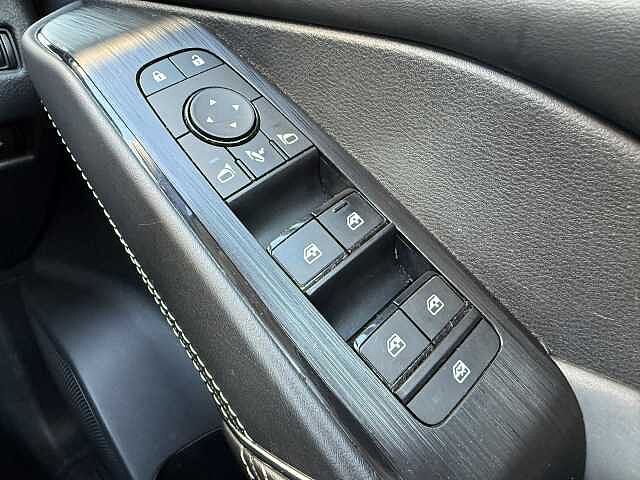 Nissan Qashqai 1.3 DiG-T MH N-Connecta 5dr