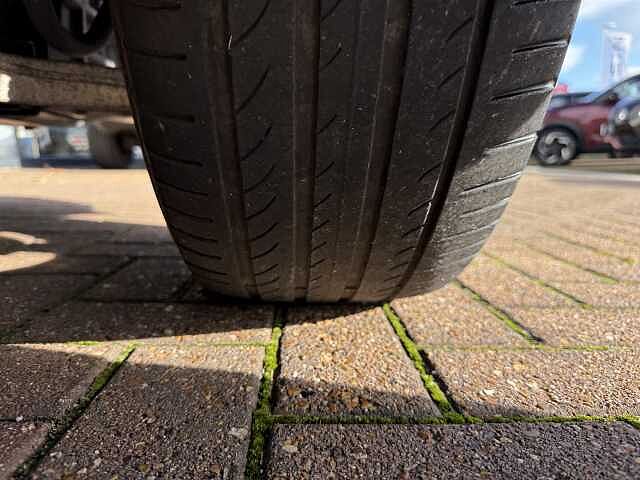 Nissan Qashqai 1.3 DiG-T MH N-Connecta 5dr