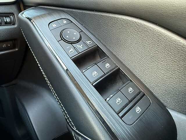 Nissan Qashqai 1.3 DiG-T MH N-Connecta 5dr