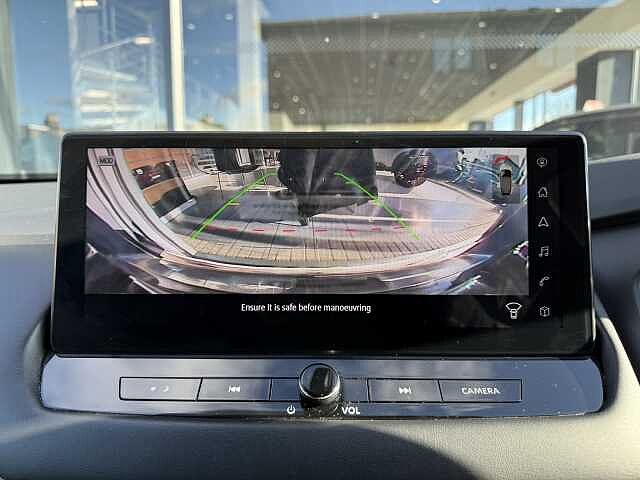 Nissan Qashqai 1.3 DiG-T MH N-Connecta 5dr