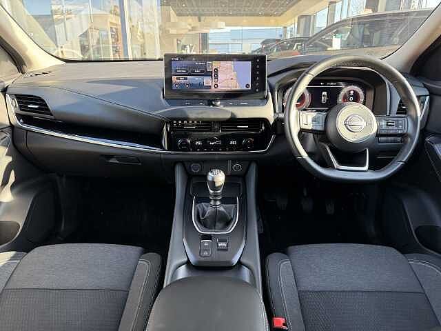 Nissan Qashqai 1.3 DiG-T MH N-Connecta 5dr